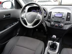 Hyundai i30  1.4 CVVT 