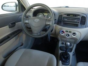 Hyundai Accent  1.4i 