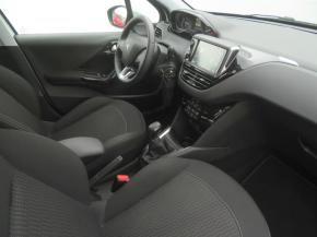 Peugeot 208  1.2 PureTech 