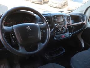 Peugeot Boxer  2.2 BlueHDi 