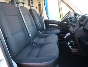 Peugeot Boxer  2.2 BlueHDi 