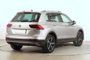 Volkswagen Tiguan  2.0 TDI 