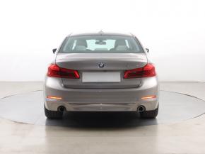 BMW 5  530e iPerformance 