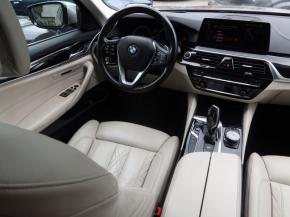 BMW 5  530e iPerformance 