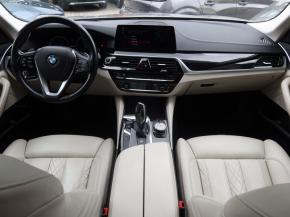 BMW 5  530e iPerformance 