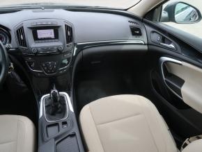 Opel Insignia  2.0 CDTI 