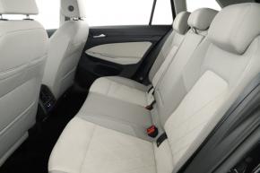 Volkswagen Golf  1.5 eTSI Style 