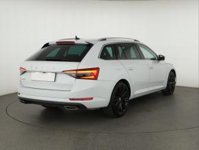 Škoda Superb  2.0 TSI Laurin&Klement 