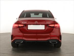 Mercedes-Benz A  A 220 4MATIC AMG Line 