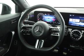 Mercedes-Benz A  A 220 4MATIC AMG Line 