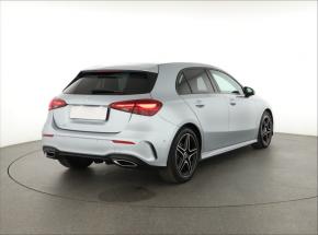 Mercedes-Benz A  A 180 AMG Line 