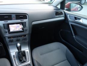 Volkswagen Golf  1.4 TSI 