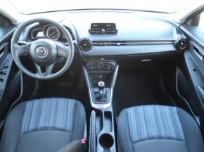 Mazda 2  1.5 16V Emotion 