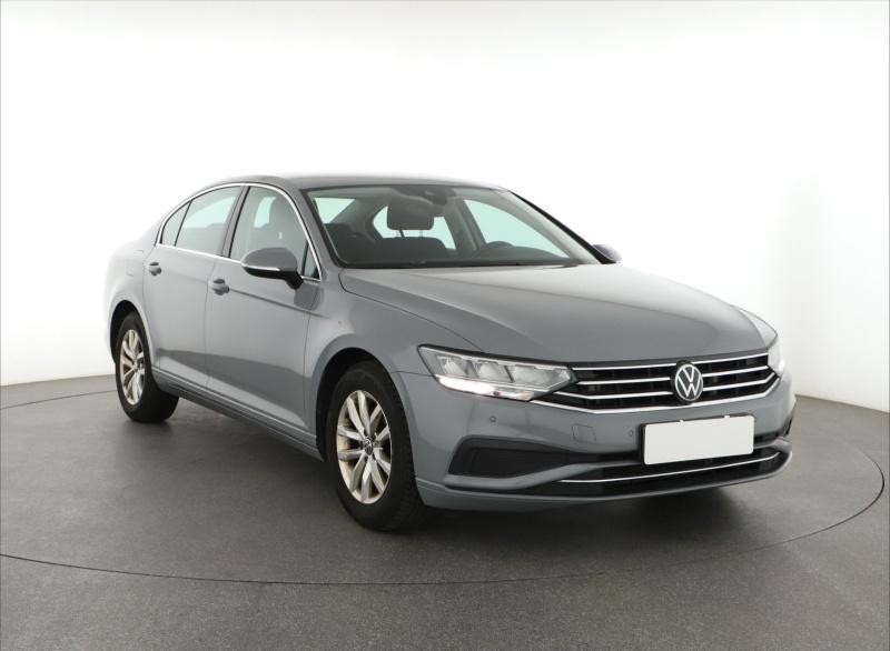 Volkswagen Passat  1.5 TSI