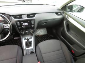 Škoda Octavia  2.0 TDI Elegance 