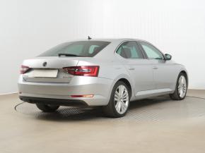 Škoda Superb  2.0 TDI 