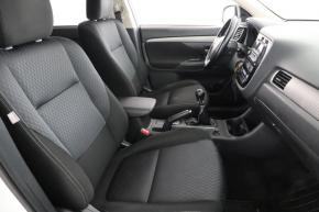 Mitsubishi Outlander  2.2 DI-D 