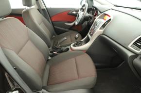 Opel Astra  1.4 T 