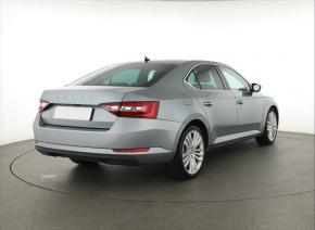 Škoda Superb  2.0 TDI Style Plus 