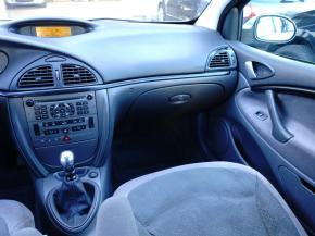 Citroen C5  2.0 HDi 