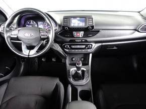 Hyundai i30 Fastback  1.6 CRDi 