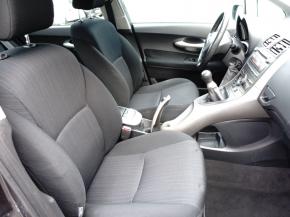 Toyota Auris  1.6 Dual VVT-i 