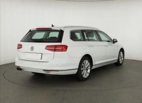 Volkswagen Passat  2.0 TDI 