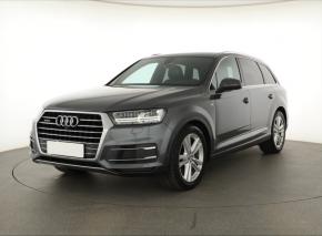 Audi Q7  3.0 TDI S-Line 