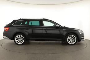 Škoda Superb  2.0 TDI Scout 