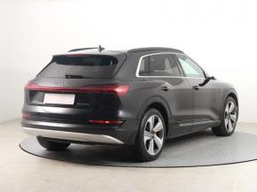 Audi e-tron  e-tron 55 quattro 