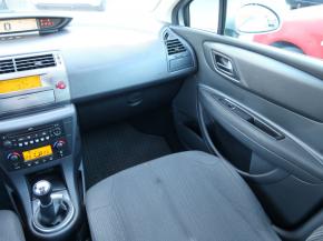 Citroen C4  1.4 16V 