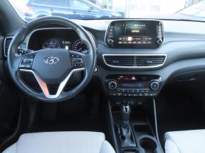 Hyundai Tucson  2.0 CRDi 