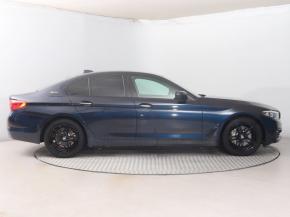 BMW 5  530e iPerformance 