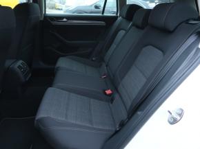 Volkswagen Passat  1.6 TDI Business 