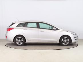 Hyundai i30  1.6 MPI 