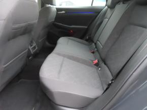 Volkswagen Golf  2.0 TDI 