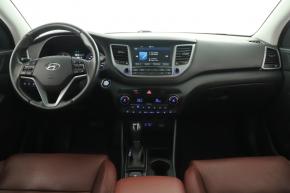 Hyundai Tucson  2.0 CRDi 