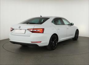 Škoda Superb  2.0 TSI Laurin&Klement 