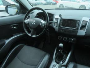 Mitsubishi Outlander  2.2 DI-D 