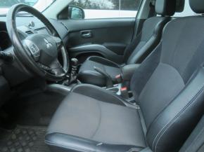 Mitsubishi Outlander  2.2 DI-D 