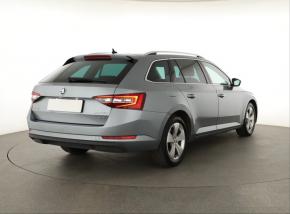 Škoda Superb  2.0 TDI Style 