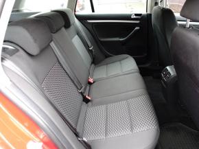 Volkswagen Golf  1.6 TDI 