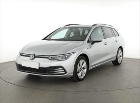 Volkswagen Golf  1.5 eTSI 