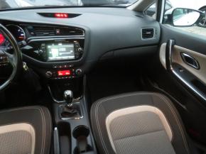 Kia Ceed  1.6 GDI 