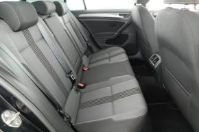 Volkswagen Golf  1.2 TSI R-Line 