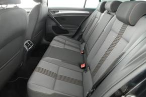 Volkswagen Golf  1.2 TSI R-Line 