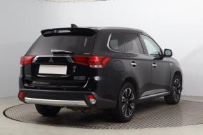 Mitsubishi Outlander  2.0 PHEV 