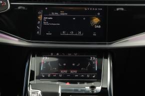 Audi Q8  50 TDI S-Line 