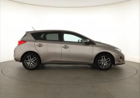 Toyota Auris  1.6 Valvematic 