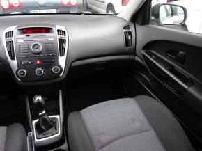 Kia Ceed  1.6 CRDi 